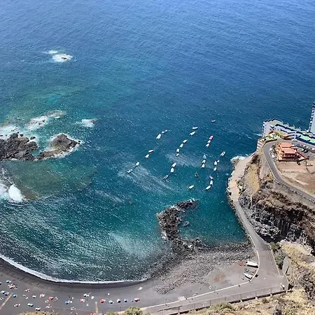 Cliffhanger Spectacular View Over North Coast Daire Tacoronte