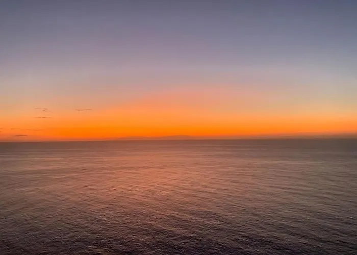 Cliffhanger Spectacular View Over North Coast