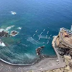 Cliffhanger Spectacular View Over North Coast アパート タコロンテ